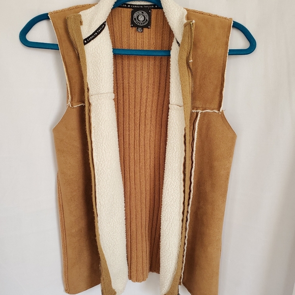 Women's Carolyn Taylor Faux Suede & Knit Vest - Picture 4 of 5